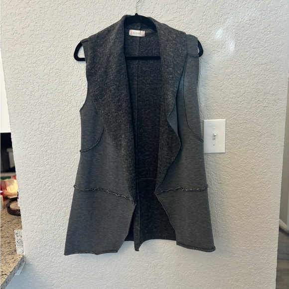 Altar'd State Grey Vest 🪻 - Picture 3 of 7